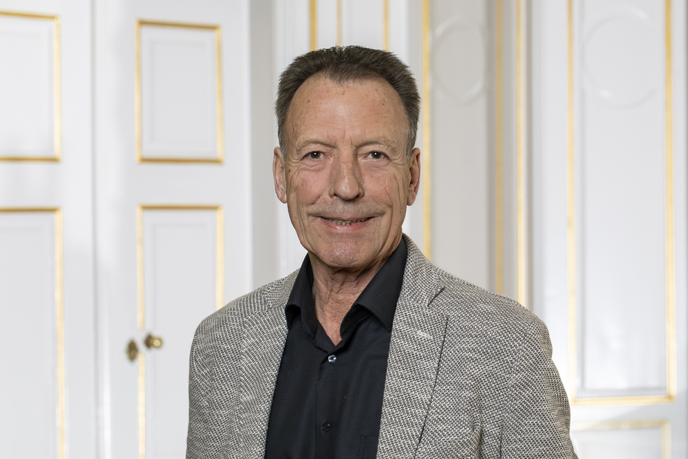 Kim Almlev